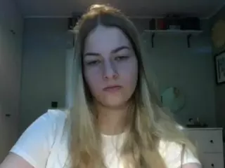 RosieJune's Live Sex Cam Show