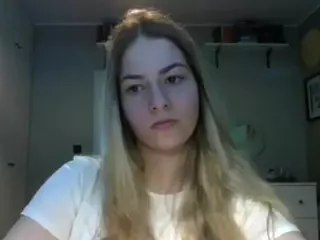 RosieJune's Live Sex Cam Show