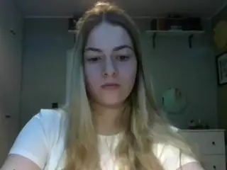 RosieJune's Live Sex Cam Show
