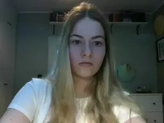 RosieJune's Live Sex Cam Show