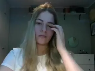RosieJune's Live Sex Cam Show