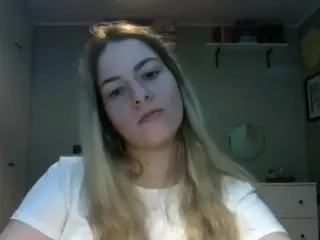 RosieJune's Live Sex Cam Show
