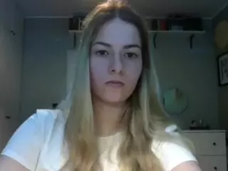 RosieJune's Live Sex Cam Show