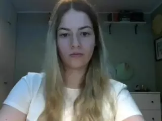 RosieJune's Live Sex Cam Show