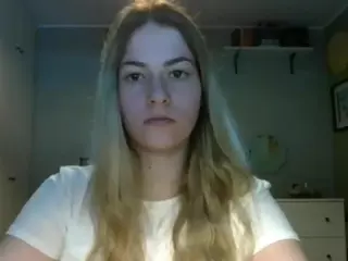 RosieJune's Live Sex Cam Show