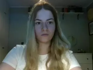 RosieJune's Live Sex Cam Show