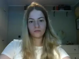RosieJune's Live Sex Cam Show