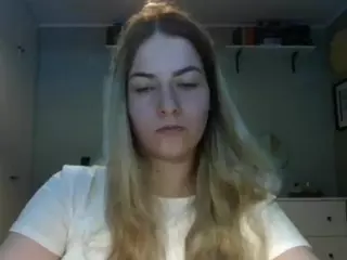 RosieJune's Live Sex Cam Show