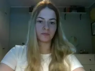 RosieJune's Live Sex Cam Show