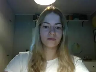RosieJune's Live Sex Cam Show