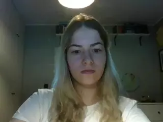RosieJune's Live Sex Cam Show