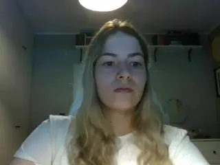 RosieJune's Live Sex Cam Show
