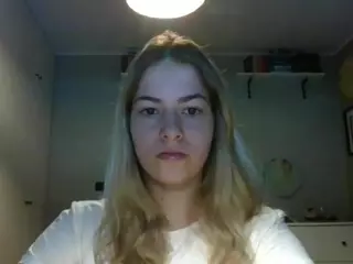 RosieJune's Live Sex Cam Show