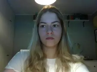 RosieJune's Live Sex Cam Show