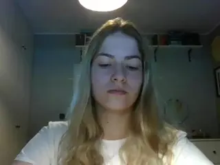 RosieJune's Live Sex Cam Show