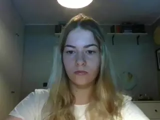 RosieJune's Live Sex Cam Show