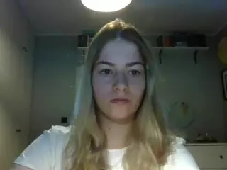RosieJune's Live Sex Cam Show