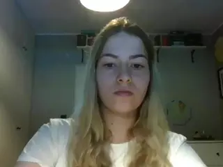 RosieJune's Live Sex Cam Show
