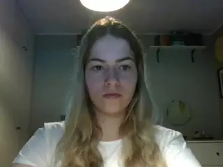 RosieJune's Live Sex Cam Show