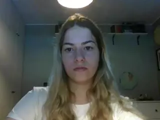 RosieJune's Live Sex Cam Show