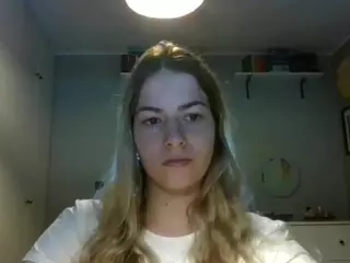 RosieJune's Live Sex Cam Show