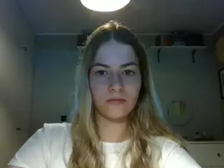 RosieJune's Live Sex Cam Show