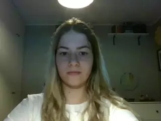 RosieJune's Live Sex Cam Show