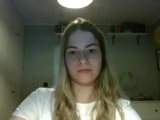RosieJune's Live Sex Cam Show