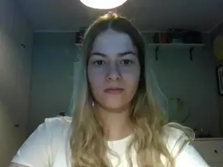 RosieJune's Live Sex Cam Show