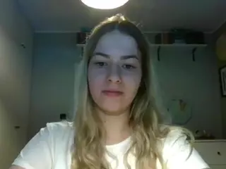 RosieJune's Live Sex Cam Show