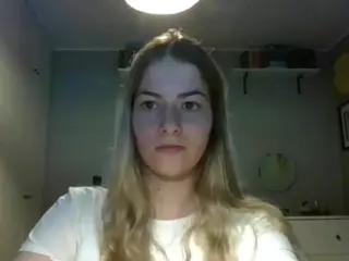 RosieJune's Live Sex Cam Show