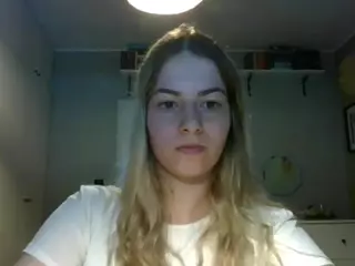 RosieJune's Live Sex Cam Show