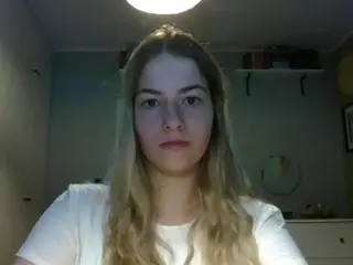 RosieJune's Live Sex Cam Show