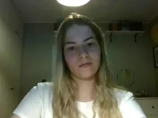 RosieJune's Live Sex Cam Show