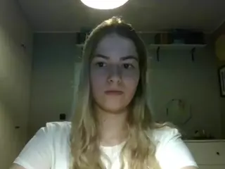 RosieJune's Live Sex Cam Show
