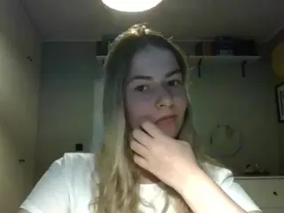 RosieJune's Live Sex Cam Show