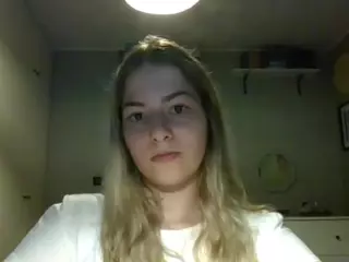 RosieJune's Live Sex Cam Show
