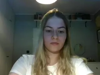 RosieJune's Live Sex Cam Show