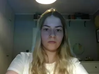 RosieJune's Live Sex Cam Show