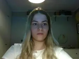 RosieJune's Live Sex Cam Show