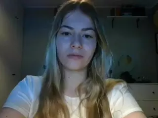 RosieJune's Live Sex Cam Show
