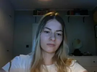 RosieJune's Live Sex Cam Show