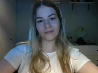 RosieJune's Live Sex Cam Show
