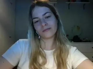 RosieJune's Live Sex Cam Show