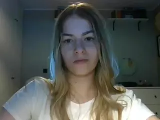RosieJune's Live Sex Cam Show