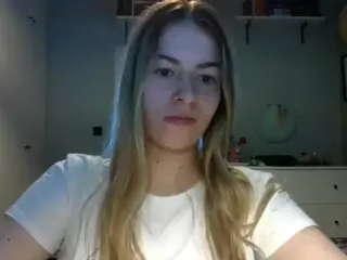 RosieJune's Live Sex Cam Show
