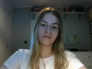 RosieJune's Live Sex Cam Show