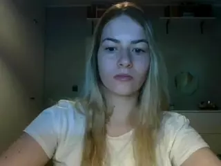 RosieJune's Live Sex Cam Show
