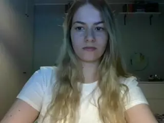 RosieJune's Live Sex Cam Show