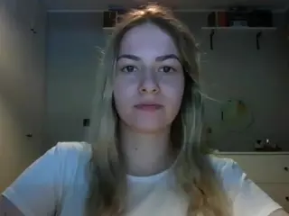 RosieJune's Live Sex Cam Show